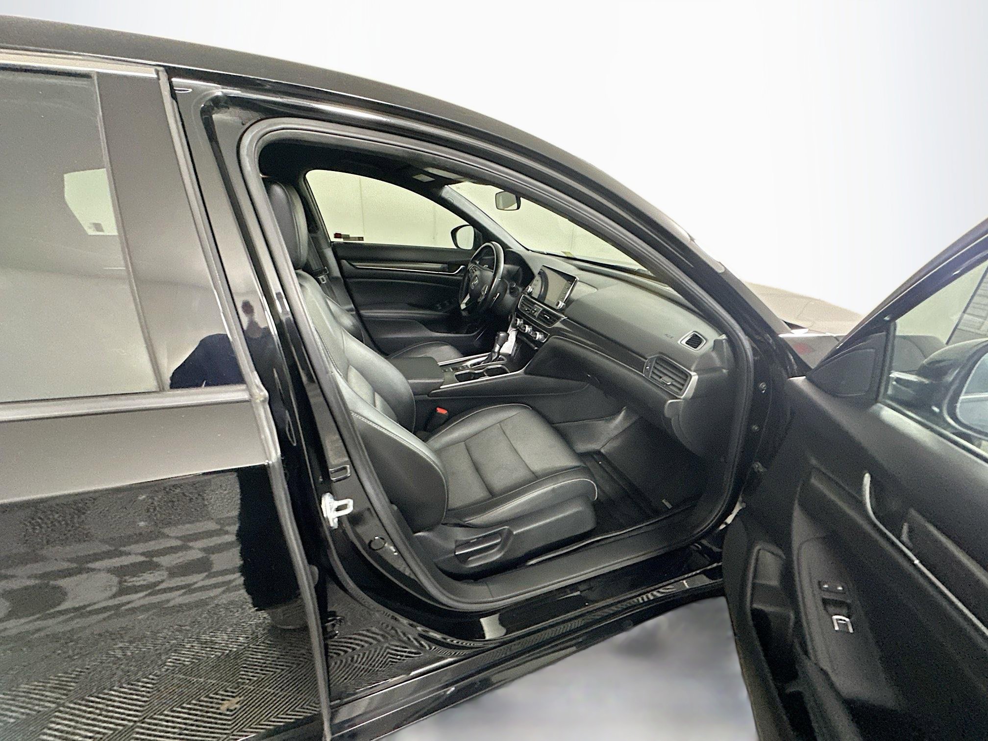 Used 2022 Honda Accord Sport image 29