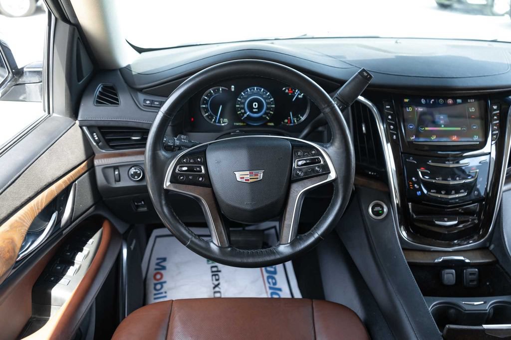 Used 2017 Cadillac Escalade Premium Luxury RWD image 19