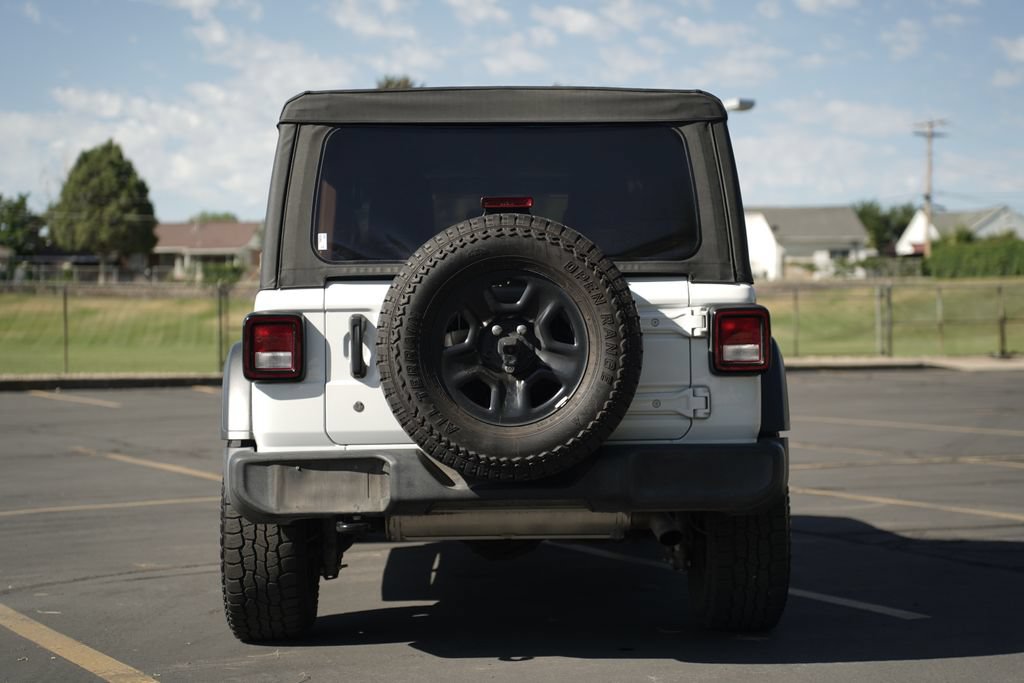 Used 2018 Jeep Wrangler Unlimited Sport AWD/4WD image 4