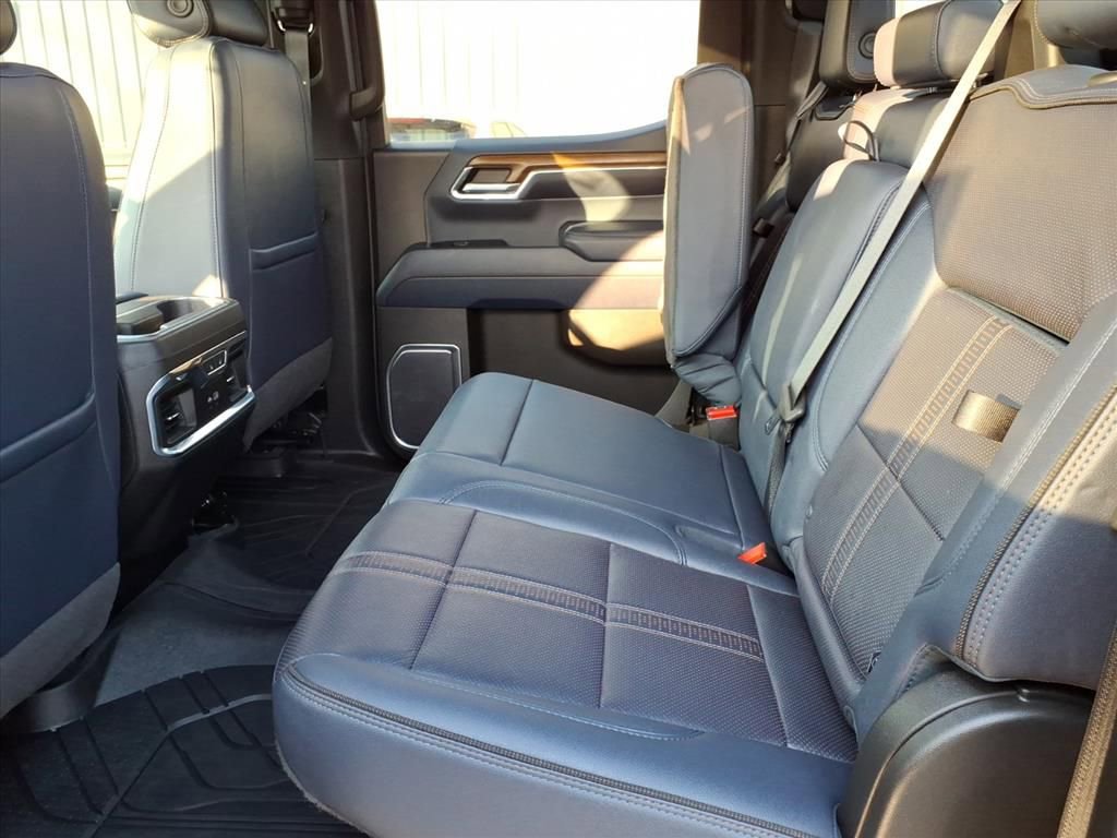 Certified 2022 Chevrolet Silverado 1500 High Country w/ High Country Premium Package image 14