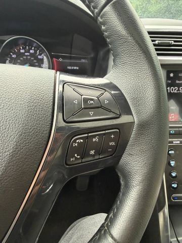 Used 2018 Ford Explorer Limited w/ Equipment Group 301A AWD/4WD image 24