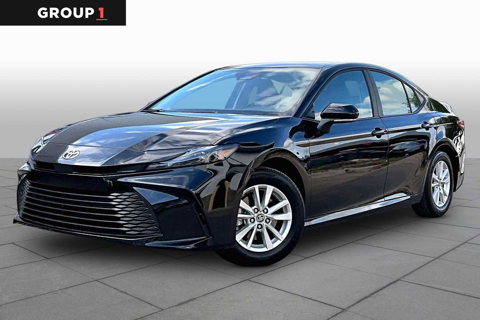 Used 2026 Toyota Camry LE FWD image 1