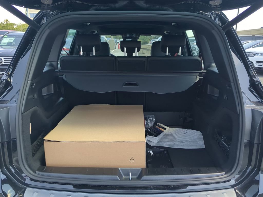 New 2024 Mercedes-Benz GLB 35 AMG 4MATIC image 10