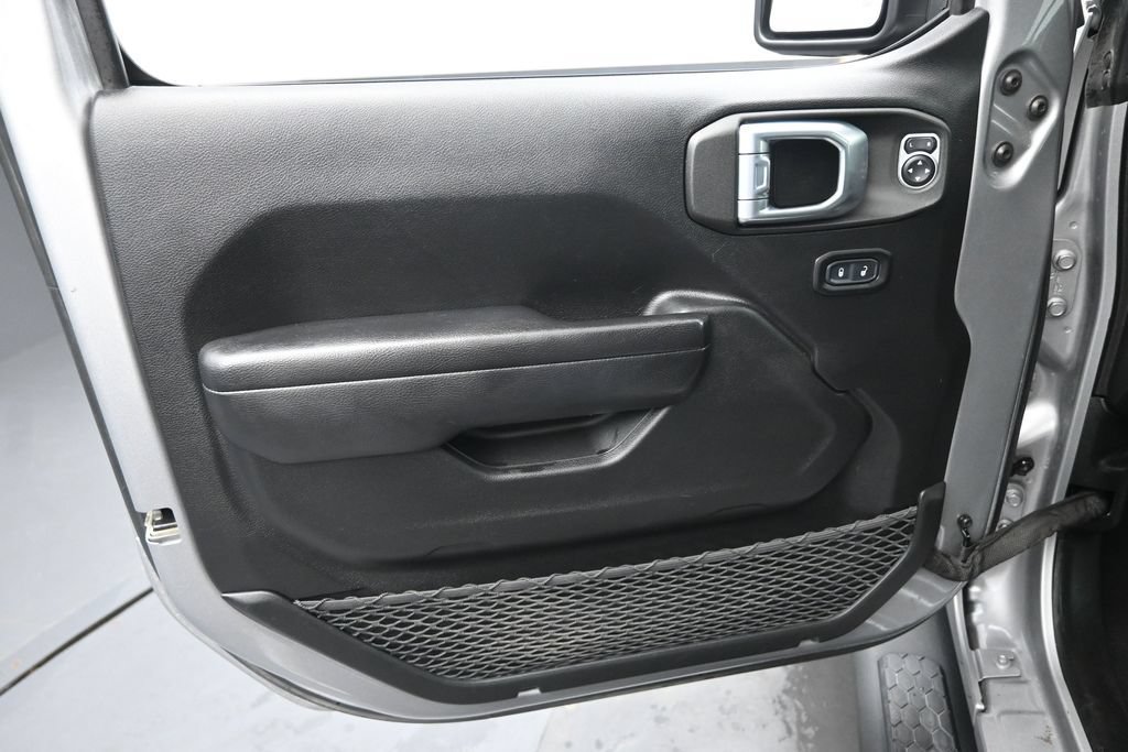 Used 2021 Jeep Wrangler Unlimited Sport AWD/4WD image 25
