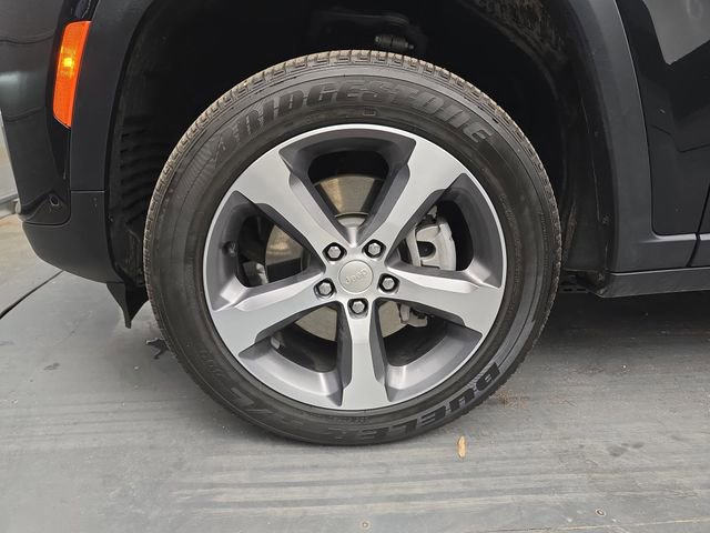 Used 2023 Jeep Grand Cherokee 4WD 4xe w/ Luxury Tech Group II image 15