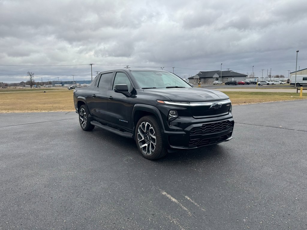 Used 2024 Chevrolet Silverado EV RST image 7
