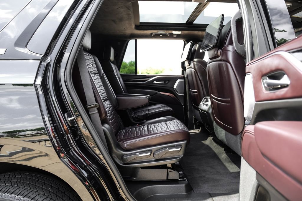 Used 2023 Cadillac Escalade V AWD/4WD image 42