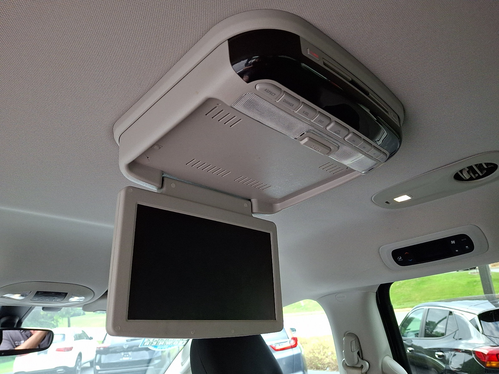 Certified 2020 Chrysler Pacifica Touring FWD image 12