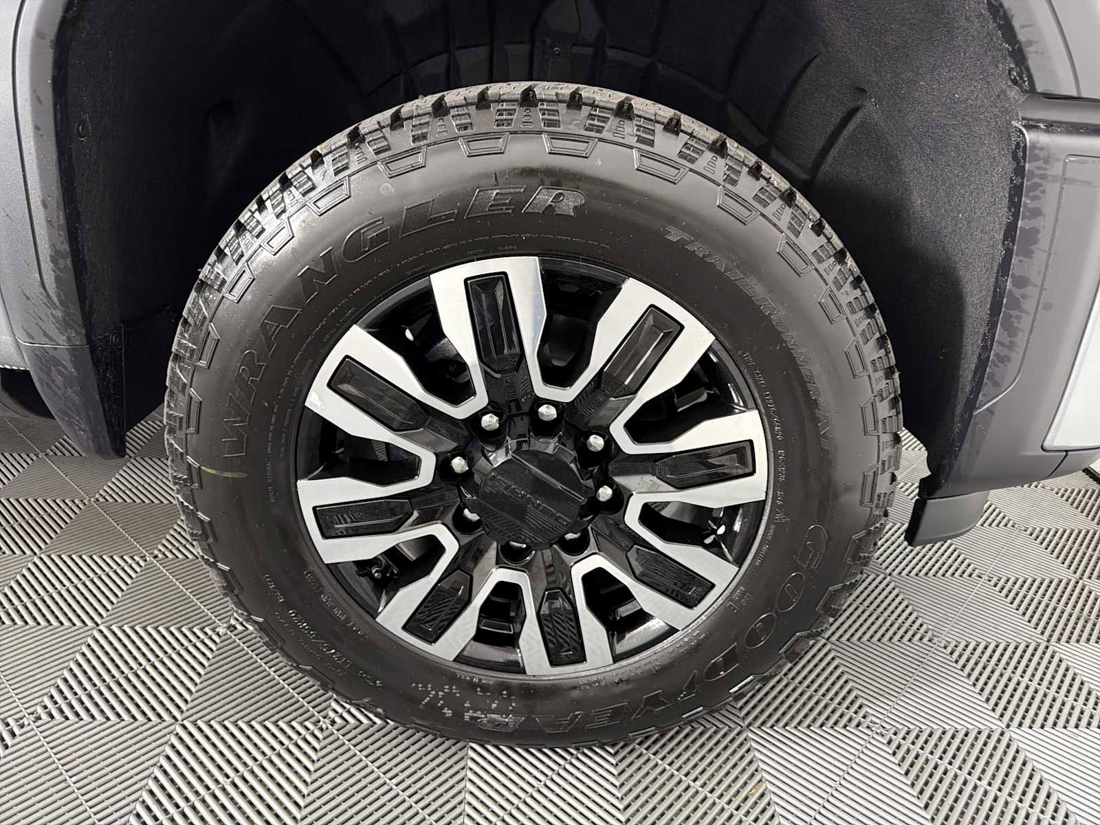 New 2026 GMC Sierra 2500 Denali Ultimate AWD/4WD image 11