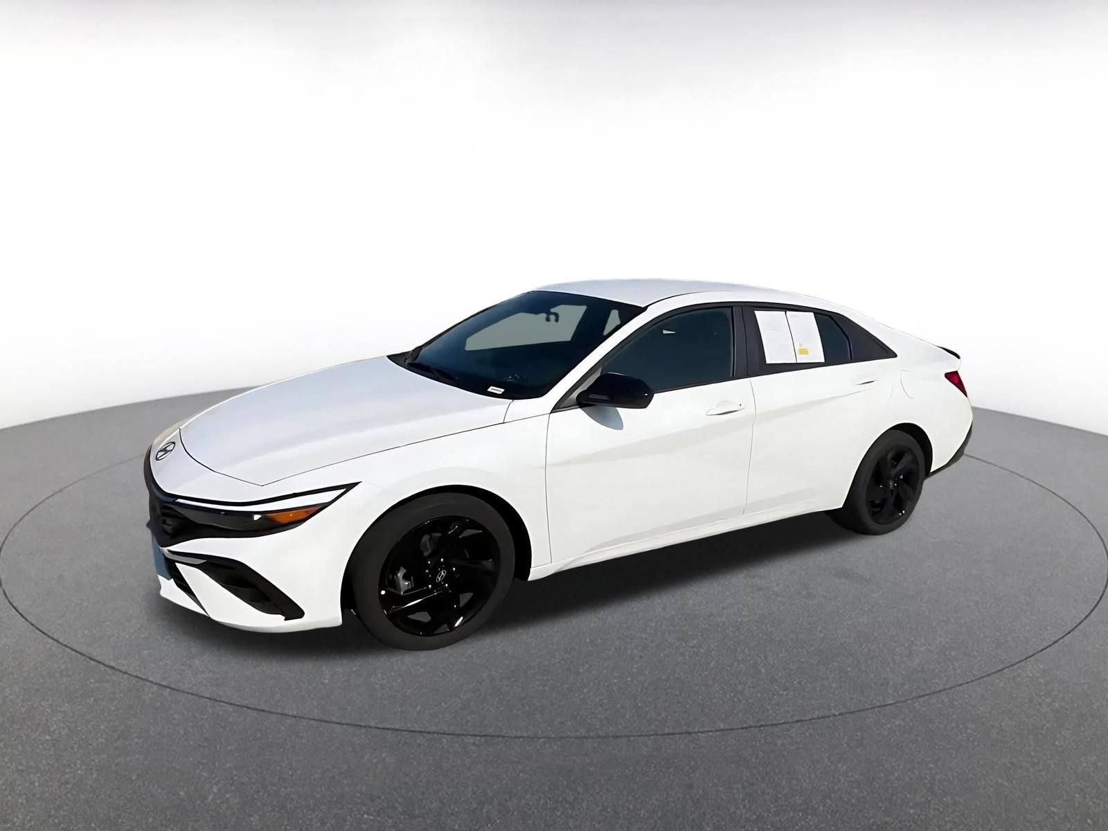 Used 2026 Hyundai Elantra Sport FWD image 8