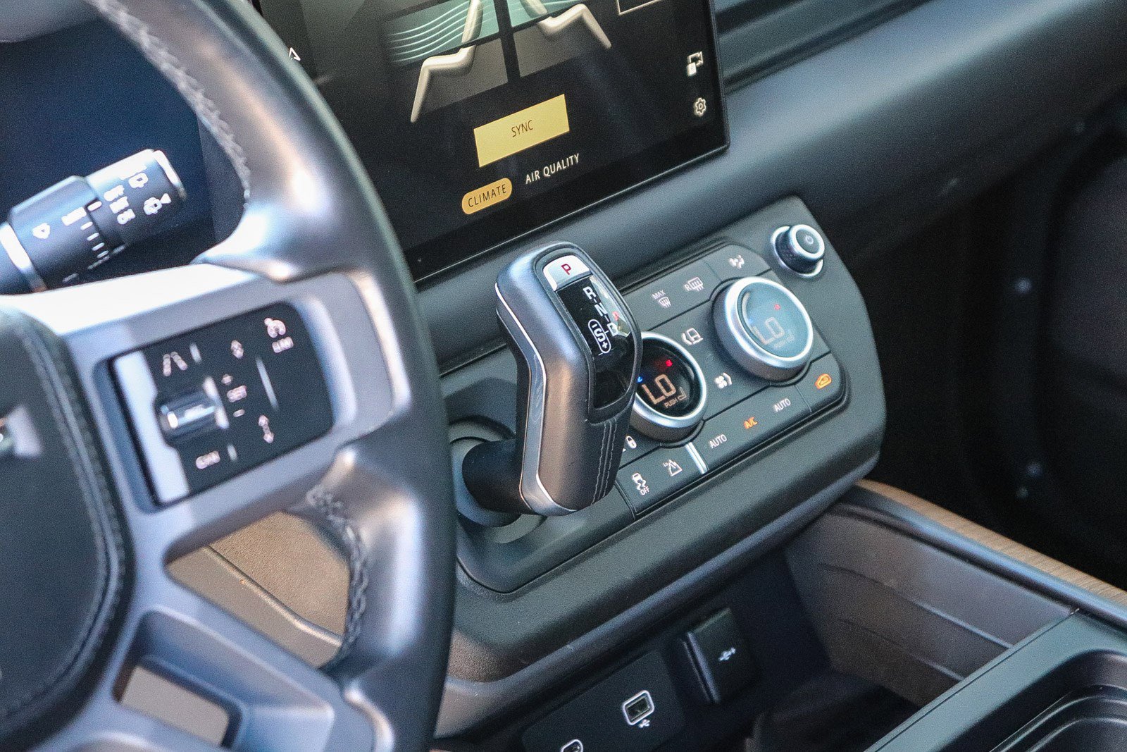 Used 2023 Land Rover Defender 110 X image 23