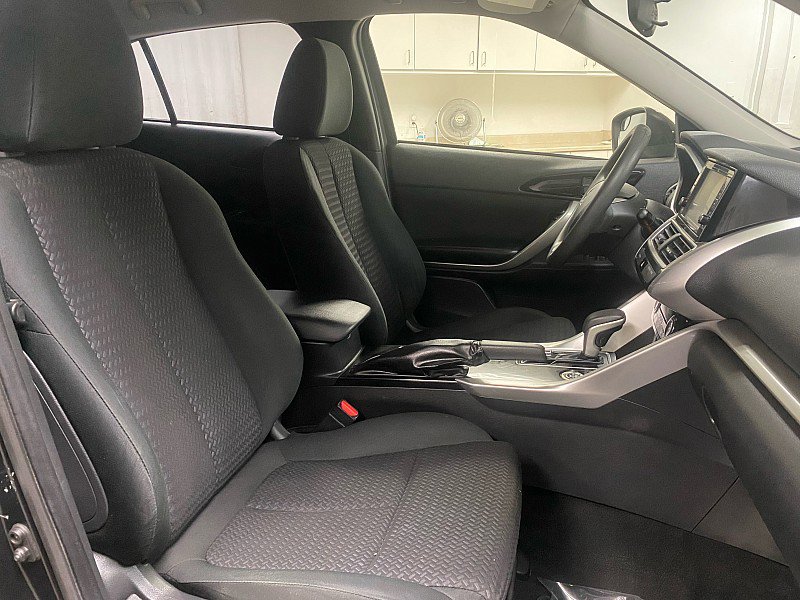 Used 2020 Mitsubishi Eclipse Cross ES image 16