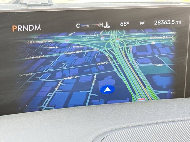 Used 2025 Lincoln Navigator Reserve image 18