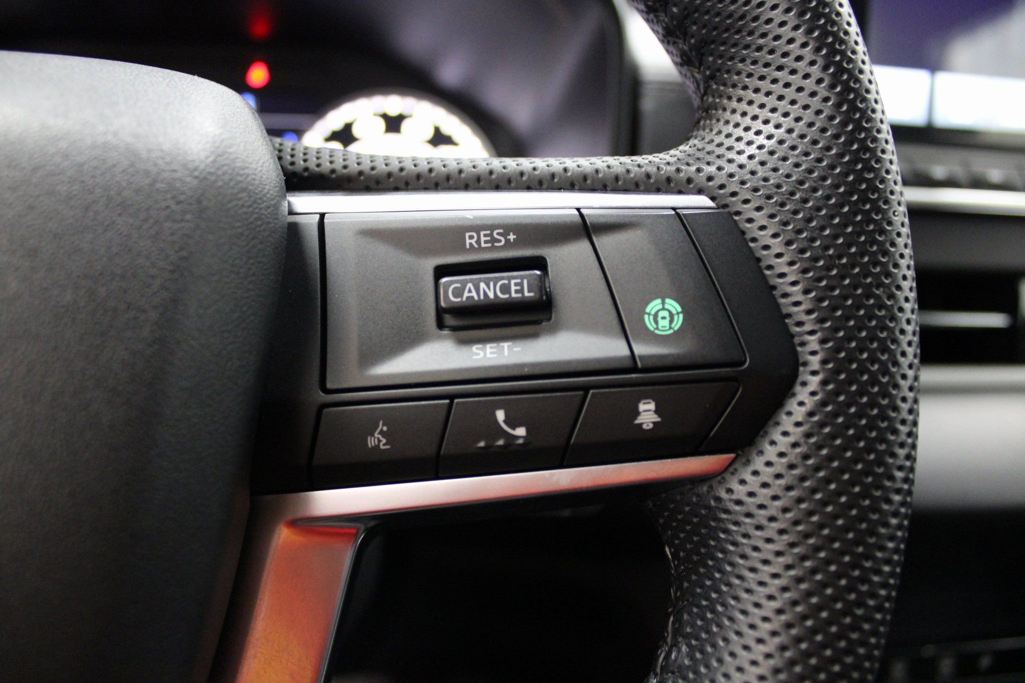 Used 2023 Mitsubishi Outlander SE image 32