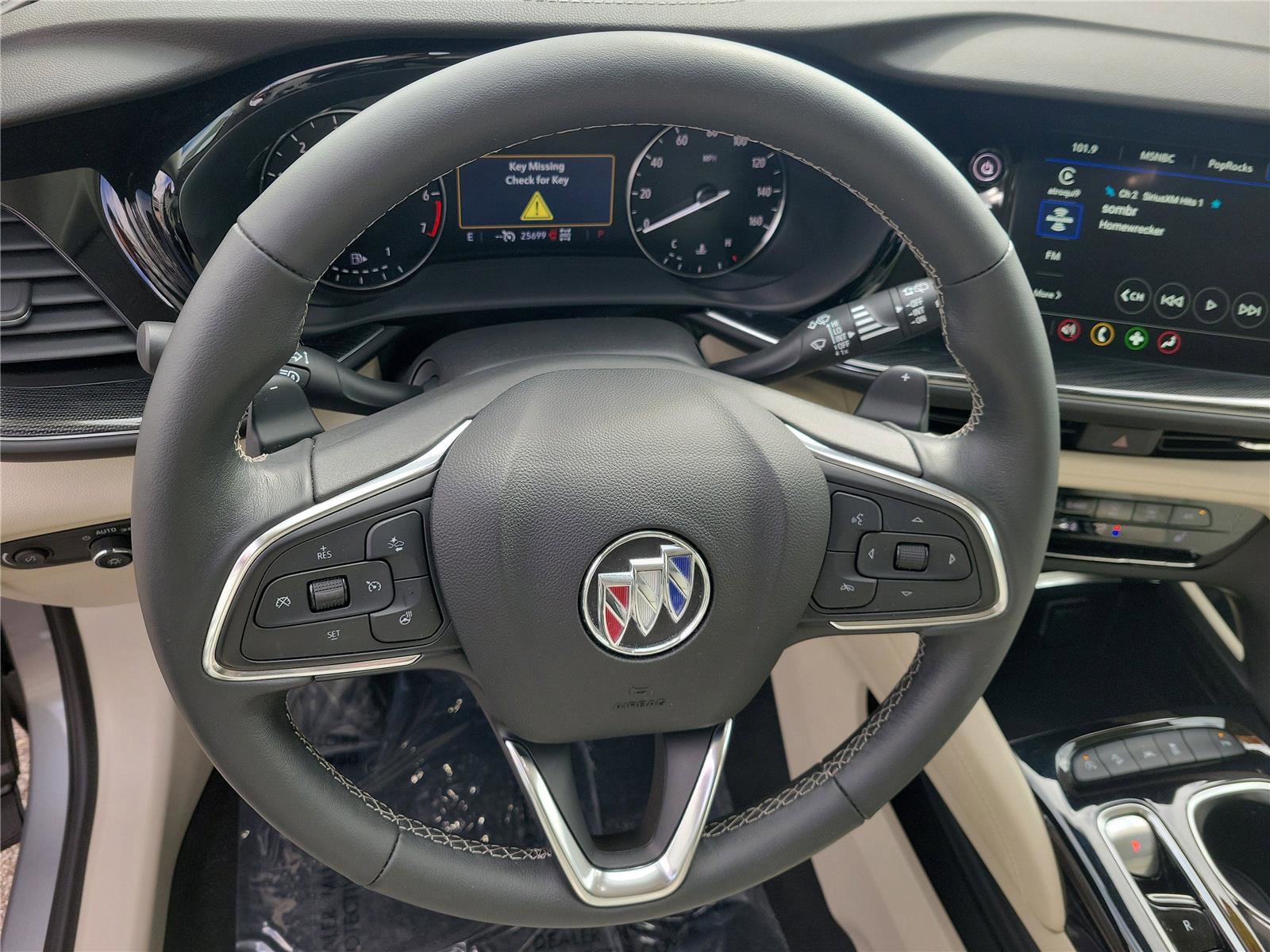 Used 2023 Buick Envision Preferred image 22