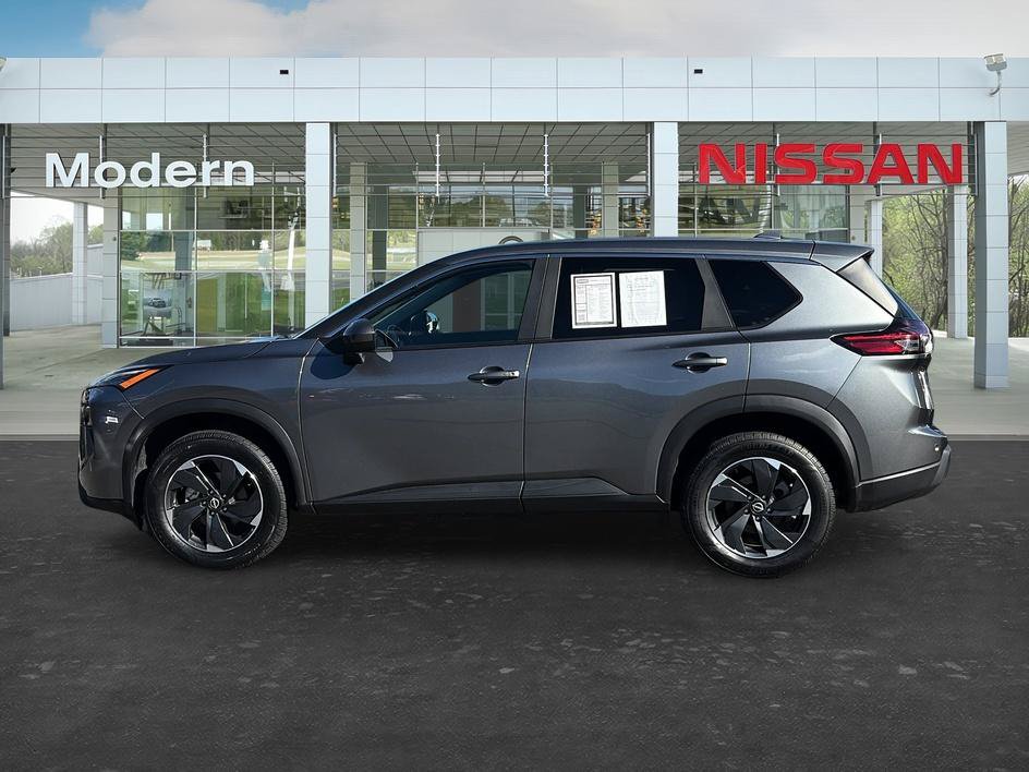 Certified 2025 Nissan Rogue SV AWD/4WD image 2