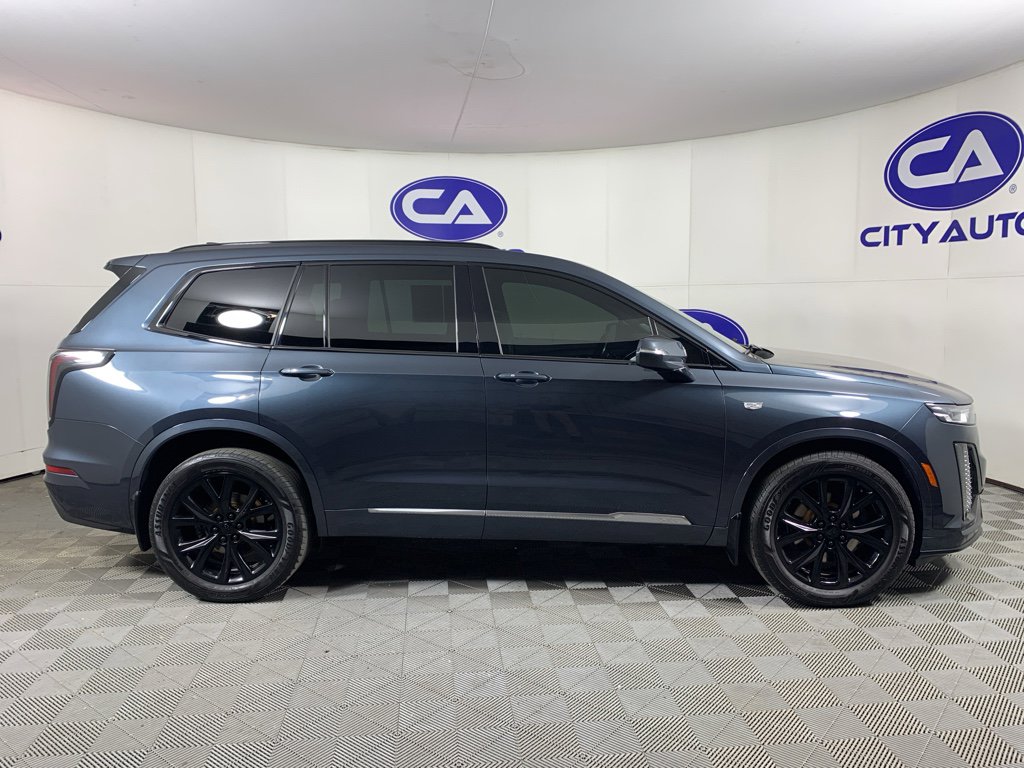 Used 2020 Cadillac XT6 Sport image 2