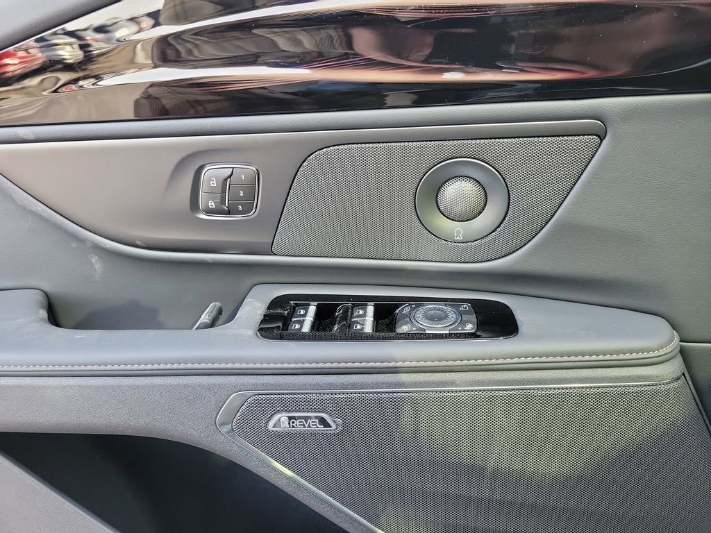 New 2026 Lincoln Nautilus Premier w/ Equipment Group 102A image 18