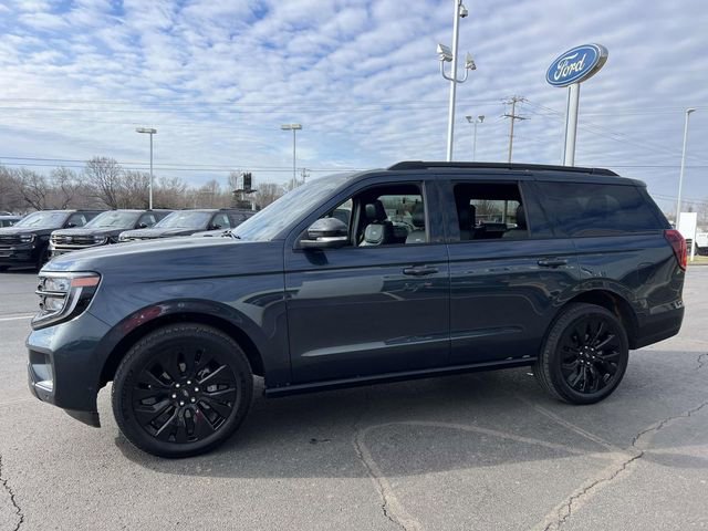 Certified 2025 Ford Expedition Platinum w/ Stealth Appearance Package image 3