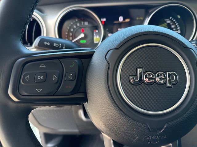 Used 2023 Jeep Wrangler Unlimited w/ Cold Weather Group AWD/4WD image 37