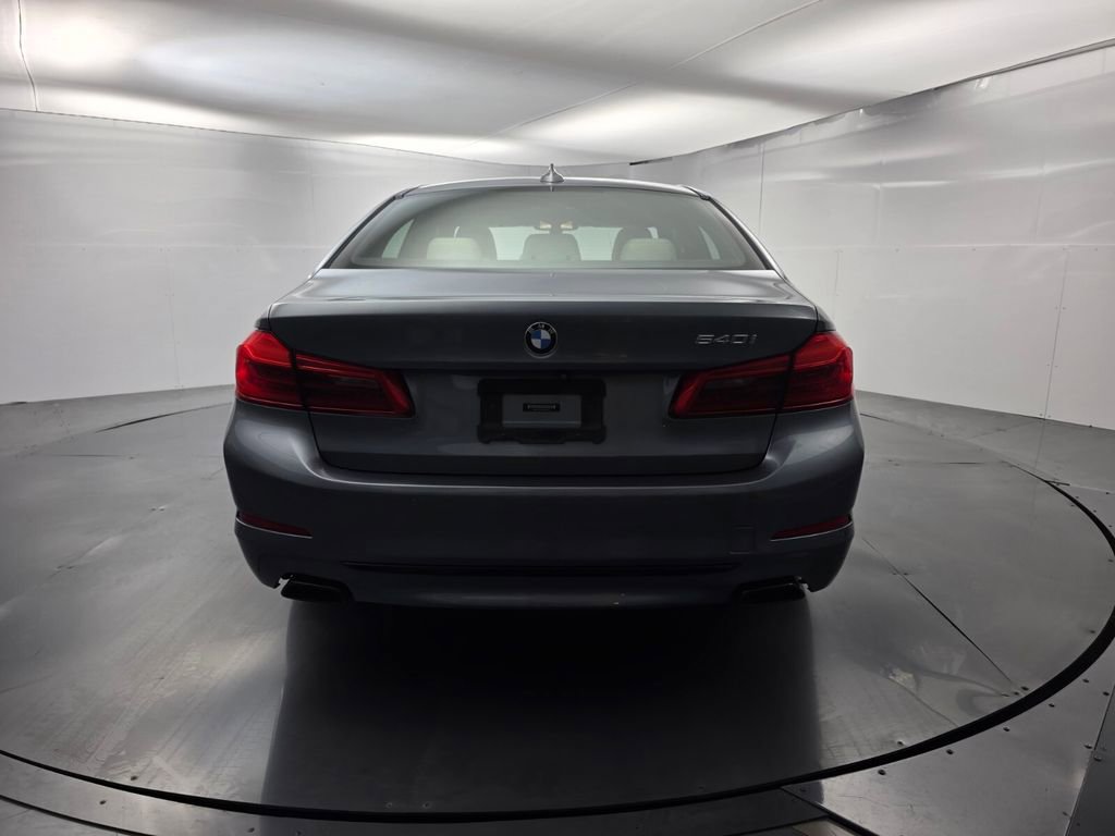 Used 2019 BMW 540i w/ Convenience Package RWD image 5