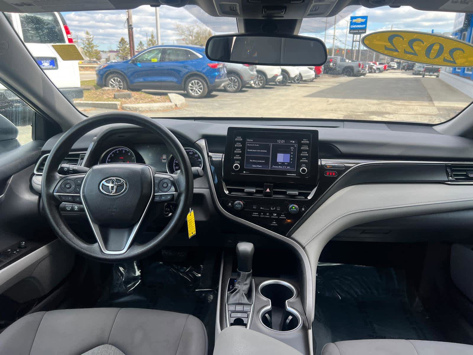 Used 2022 Toyota Camry LE image 34