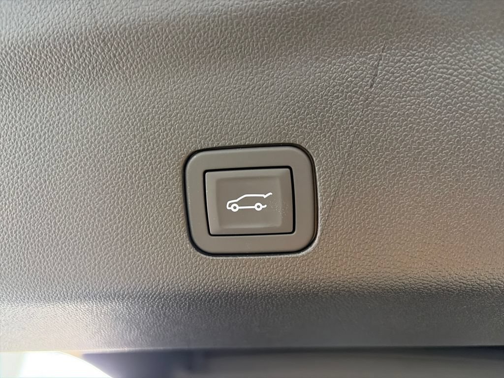 New 2026 Chevrolet Tahoe High Country AWD/4WD image 6