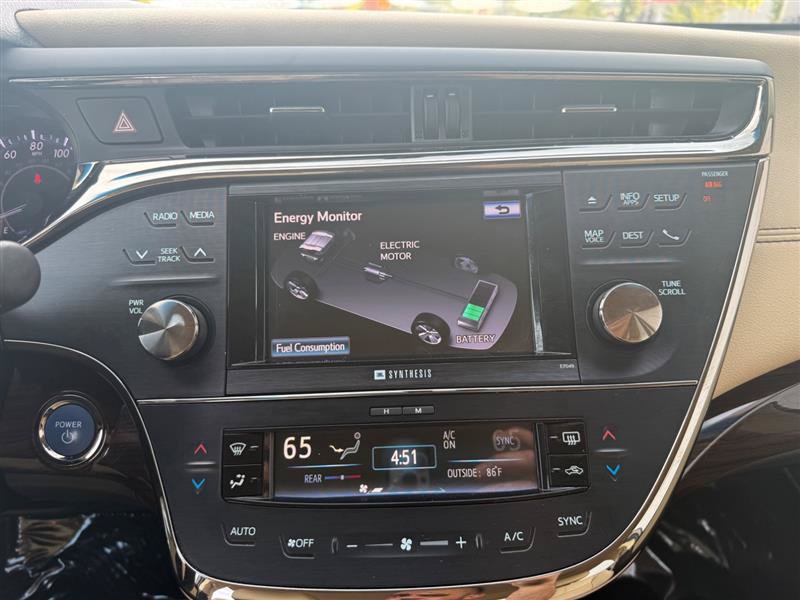 Used 2014 Toyota Avalon Limited w/ Technology Package FWD image 39