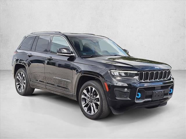 Used 2023 Jeep Grand Cherokee Overland AWD/4WD image 3