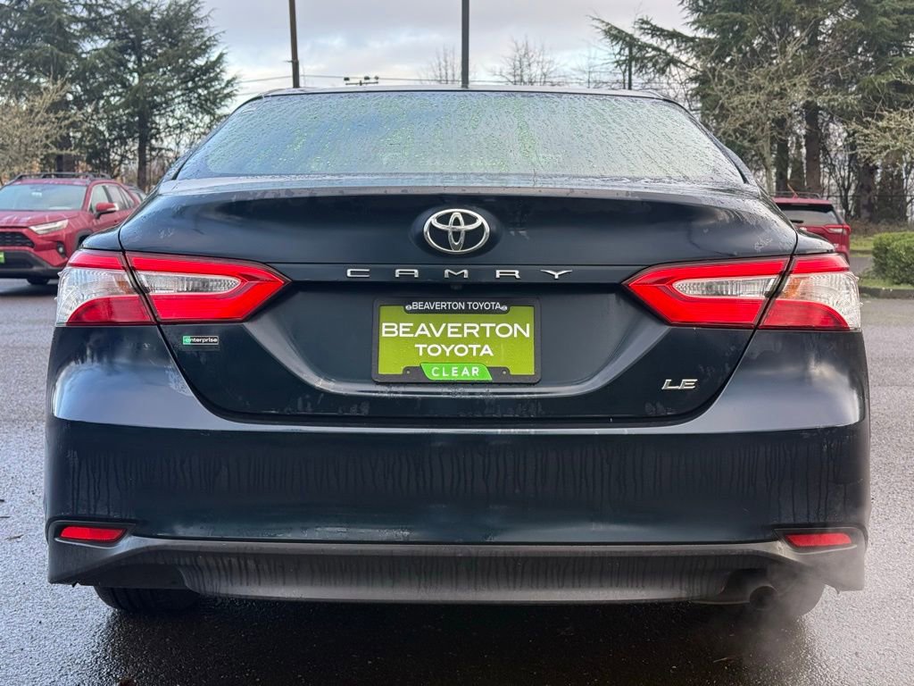Used 2018 Toyota Camry LE image 4
