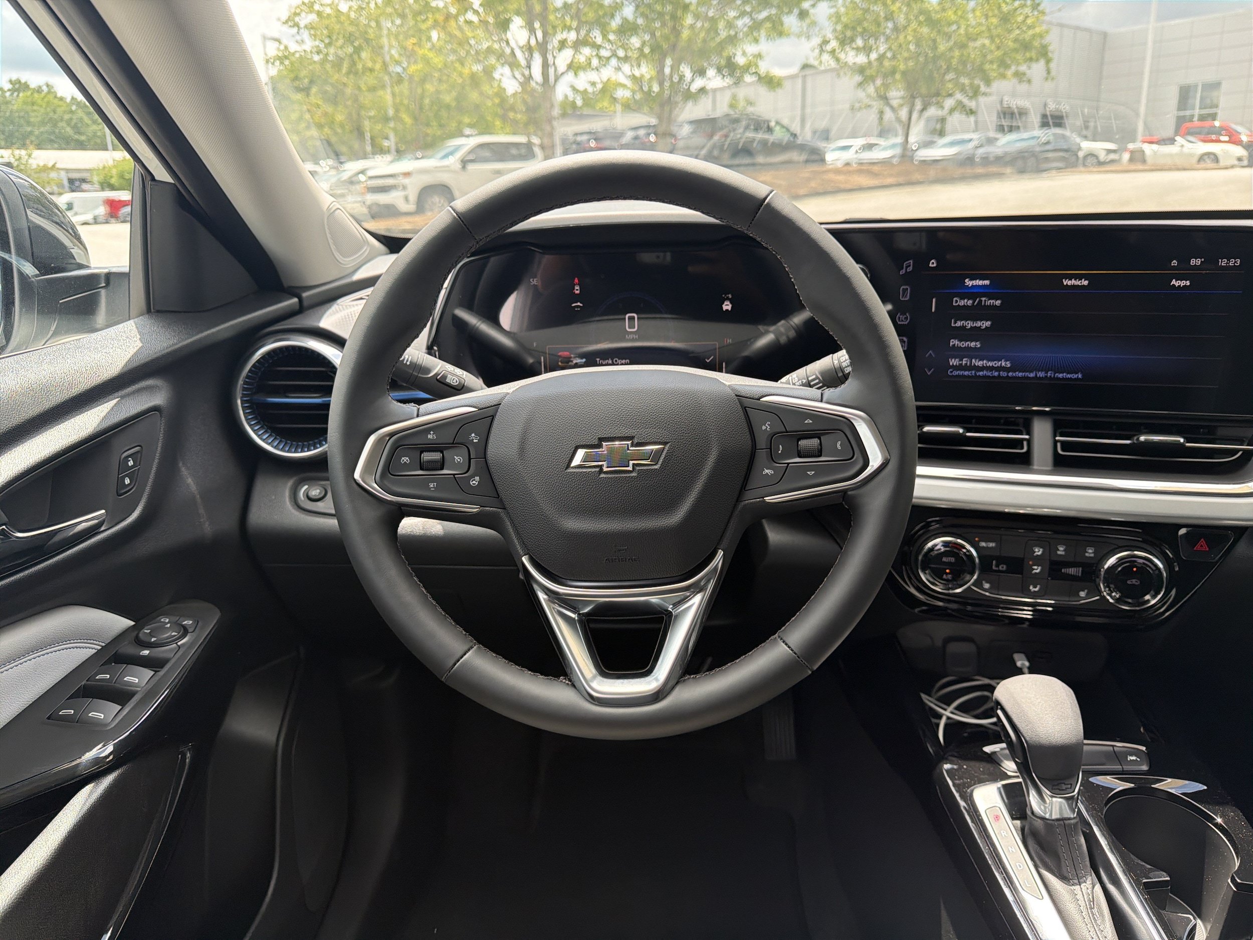 New 2026 Chevrolet Trax LT w/ Driver Confidence Package FWD image 21