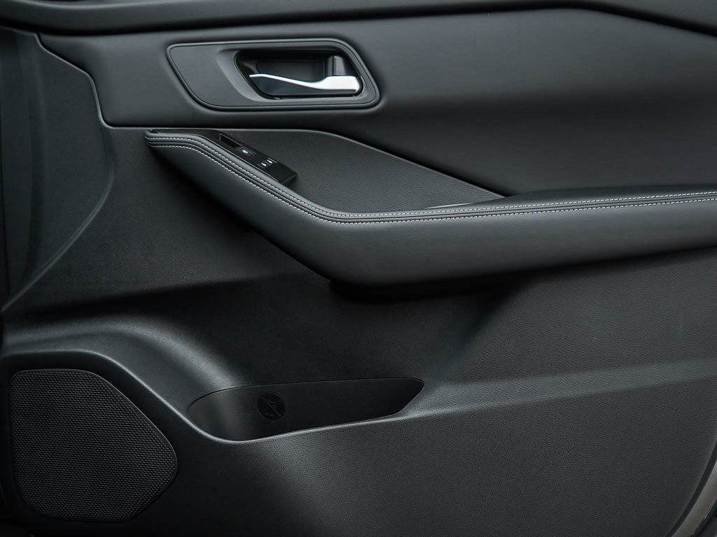 New 2026 Nissan Rogue SV image 10