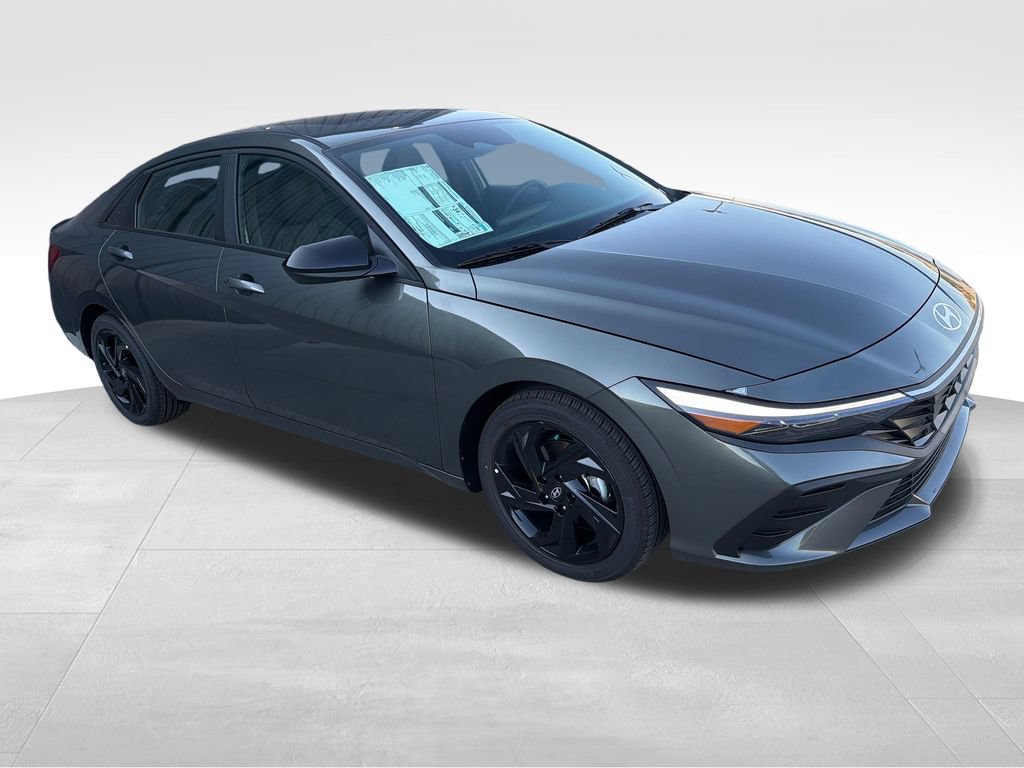 New 2026 Hyundai Elantra SEL Sport FWD image 9
