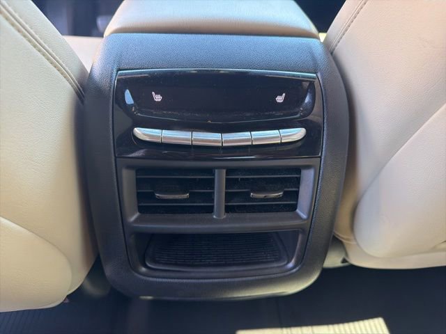 Used 2019 Cadillac XT5 Premium Luxury AWD/4WD image 18