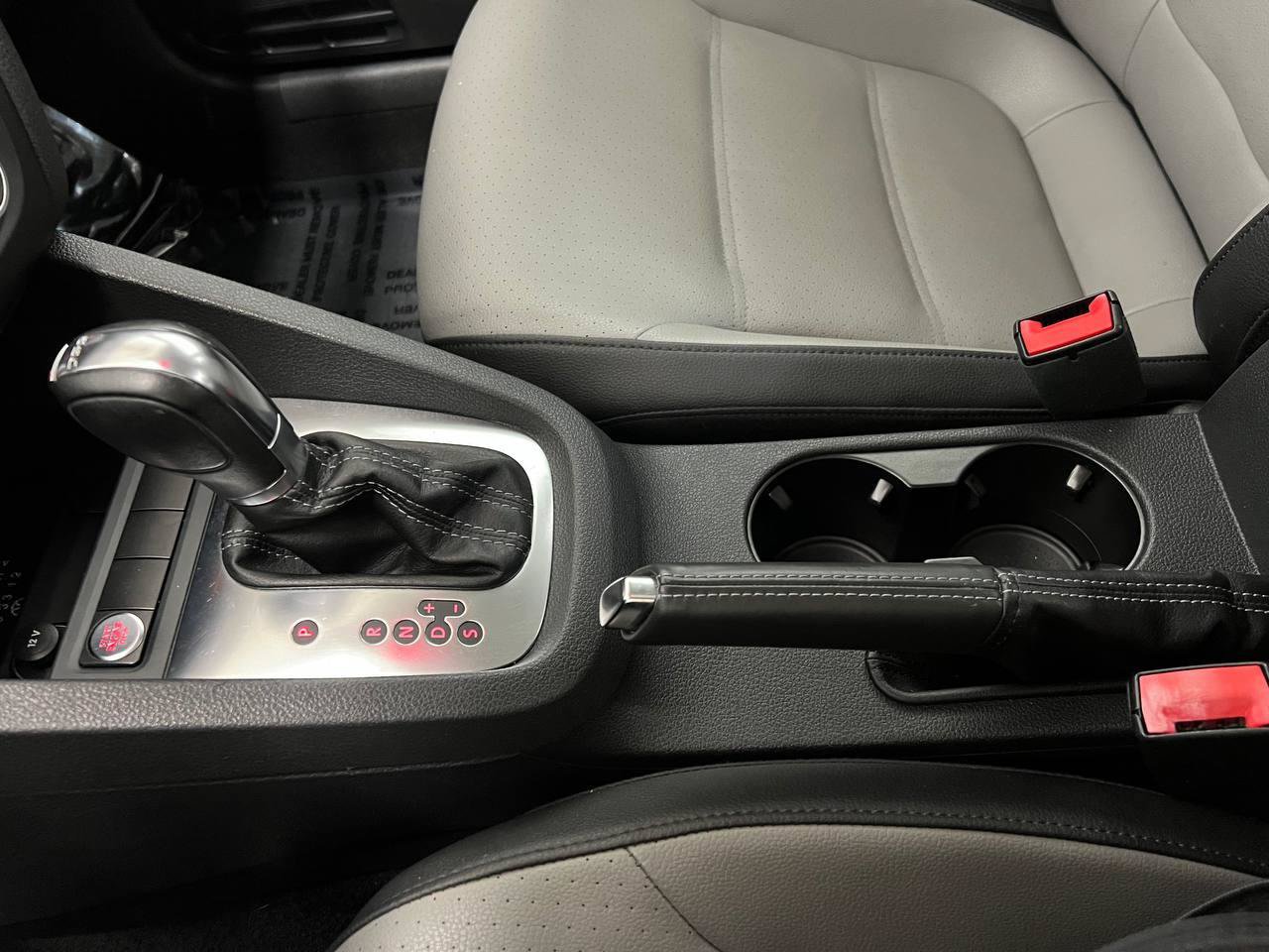 Used 2013 Volkswagen Jetta Hybrid Sedan FWD image 17