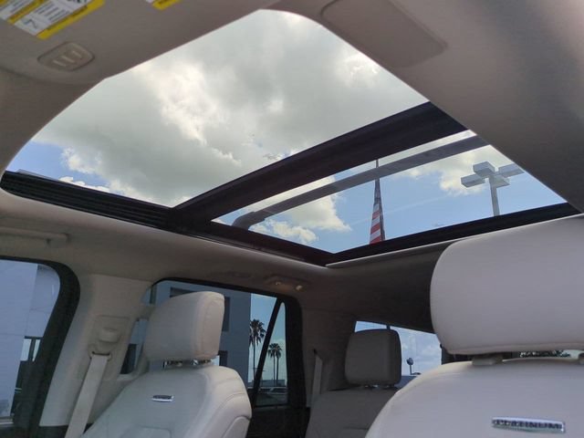 Used 2023 Ford Expedition Max Platinum RWD image 23