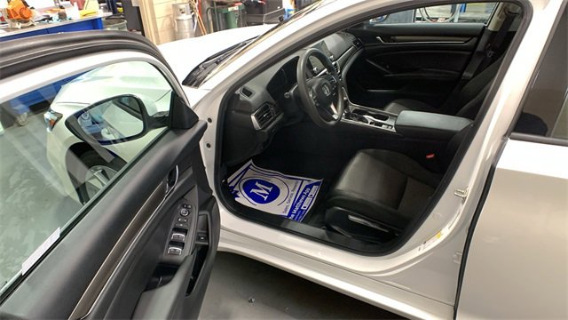 Used 2019 Honda Accord LX image 7