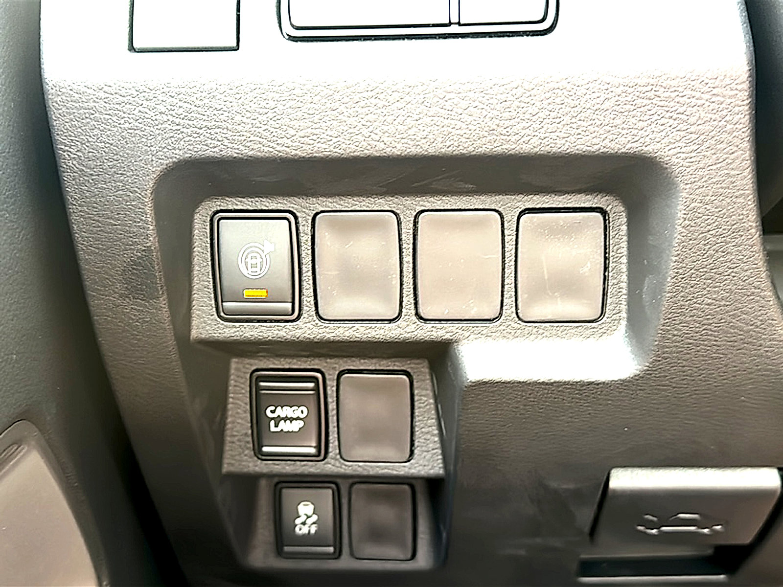 New 2026 Nissan Frontier SV w/ All-Weather Content Package RWD image 25