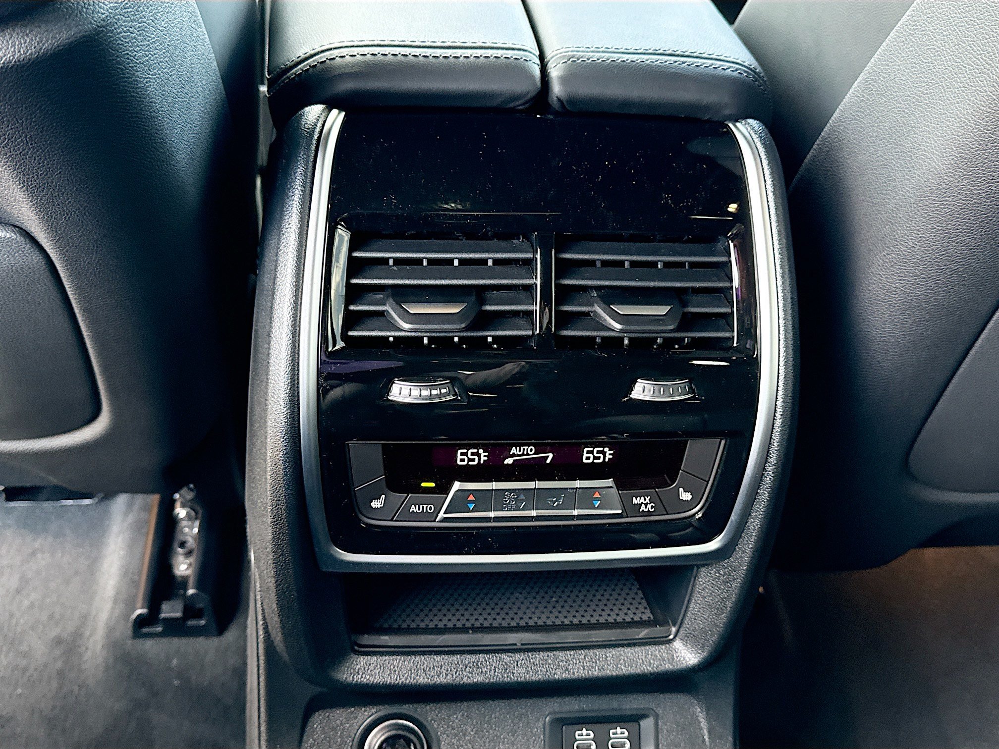 New 2027 BMW X7 M60i AWD/4WD image 20