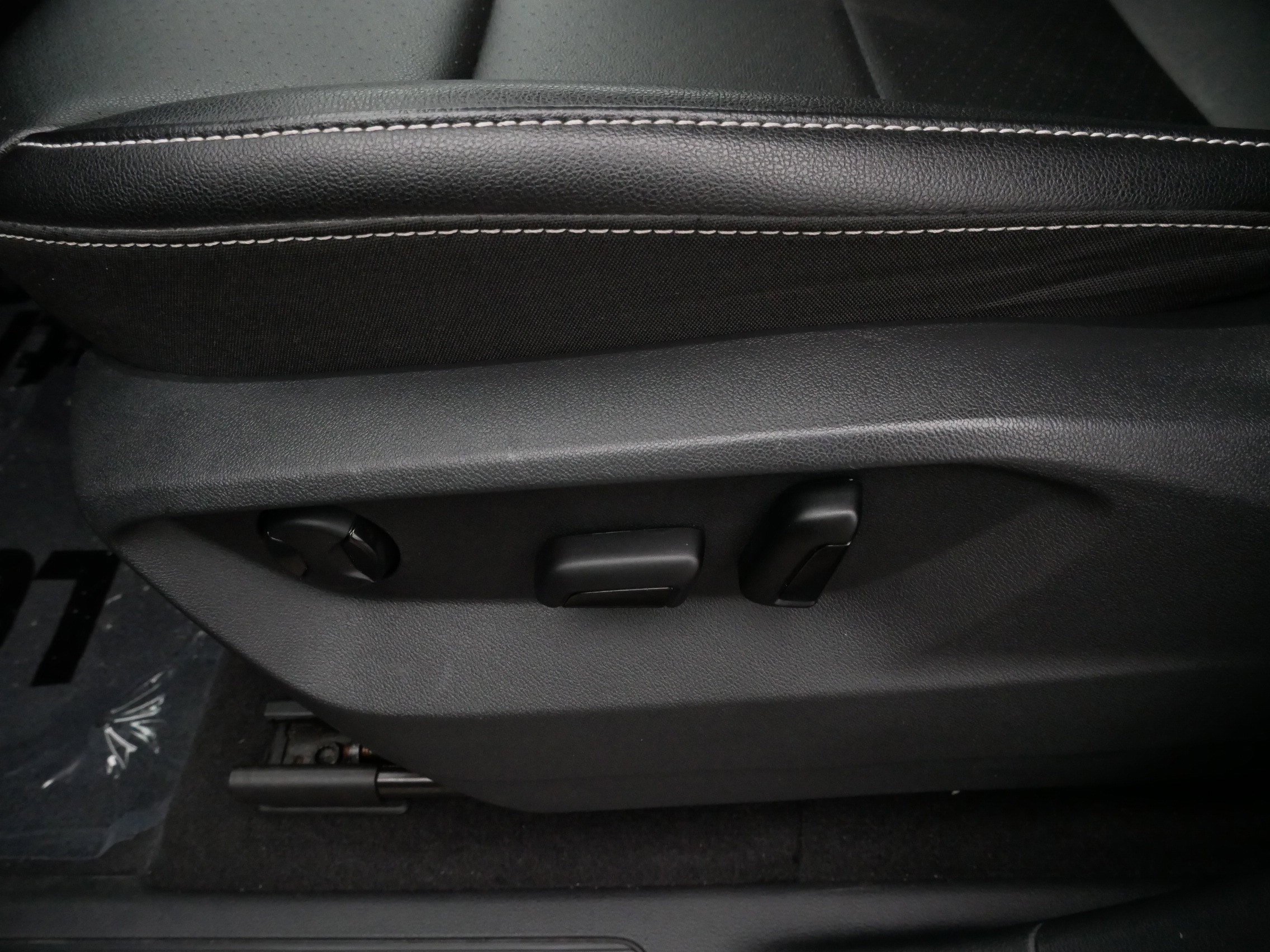 Certified 2022 Volkswagen Atlas SE image 20