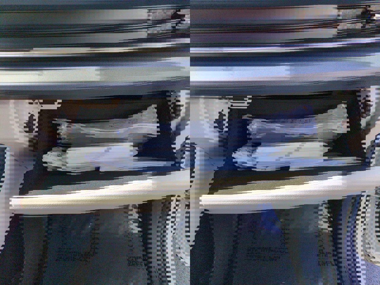 New 2026 Kia Carnival EX image 48