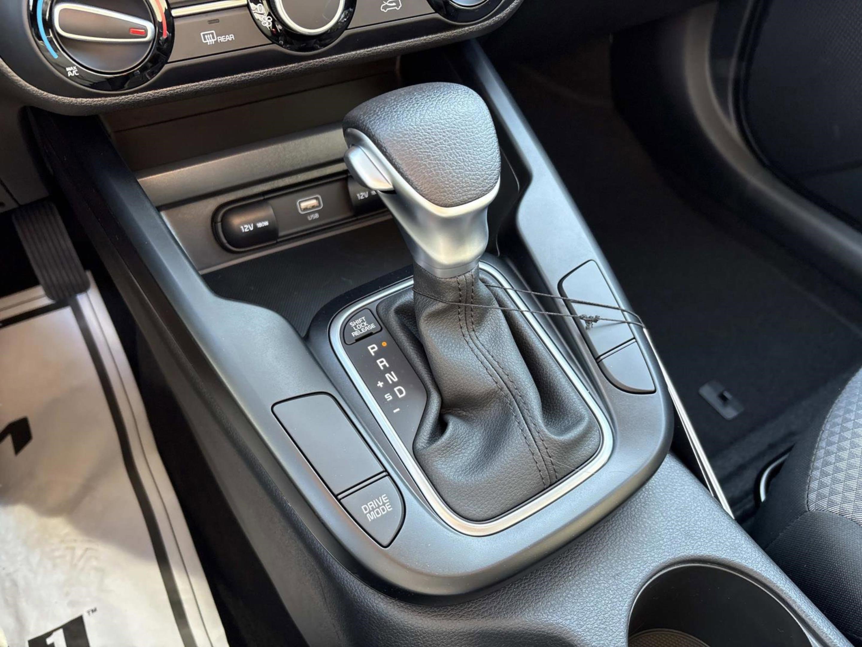 New 2025 Kia Soul LX w/ LX Technology Package image 30