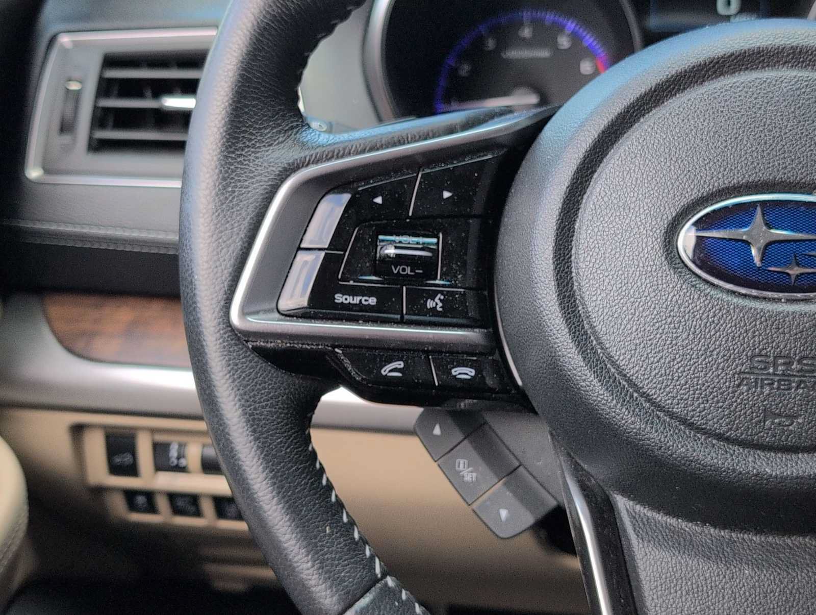 Used 2018 Subaru Outback 2.5i Limited AWD/4WD image 23