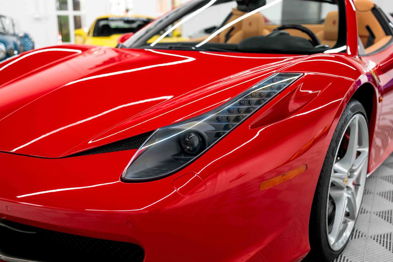Used 2013 Ferrari 458 Spider RWD image 17