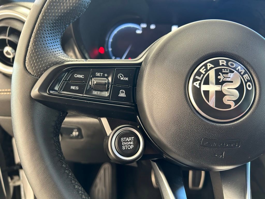 New 2025 Alfa Romeo Tonale image 43