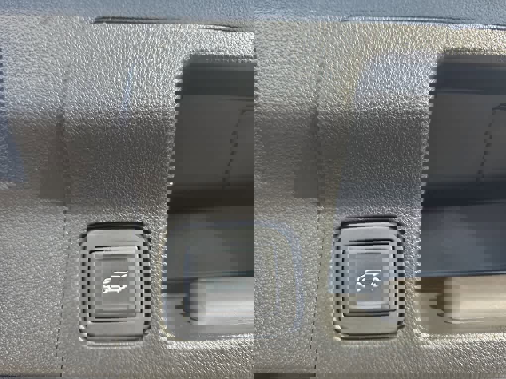 Used 2023 GMC Acadia SLE w/ Driver Convenience Package image 22