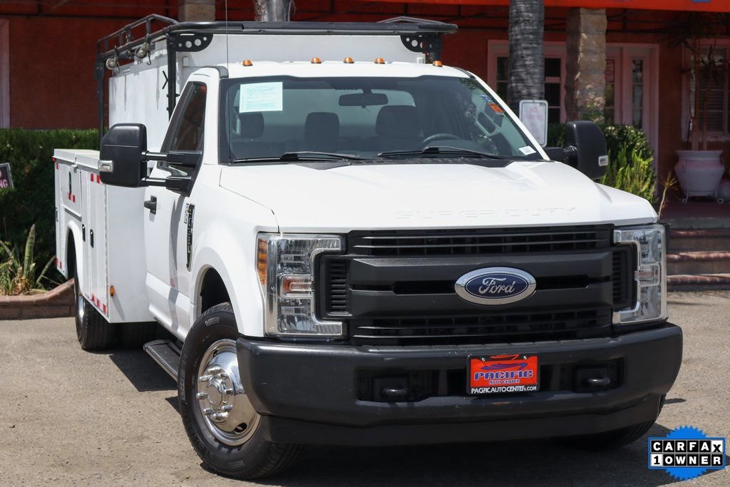 Used 2019 Ford F350 XL w/ Power Equipment Group RWD image 2
