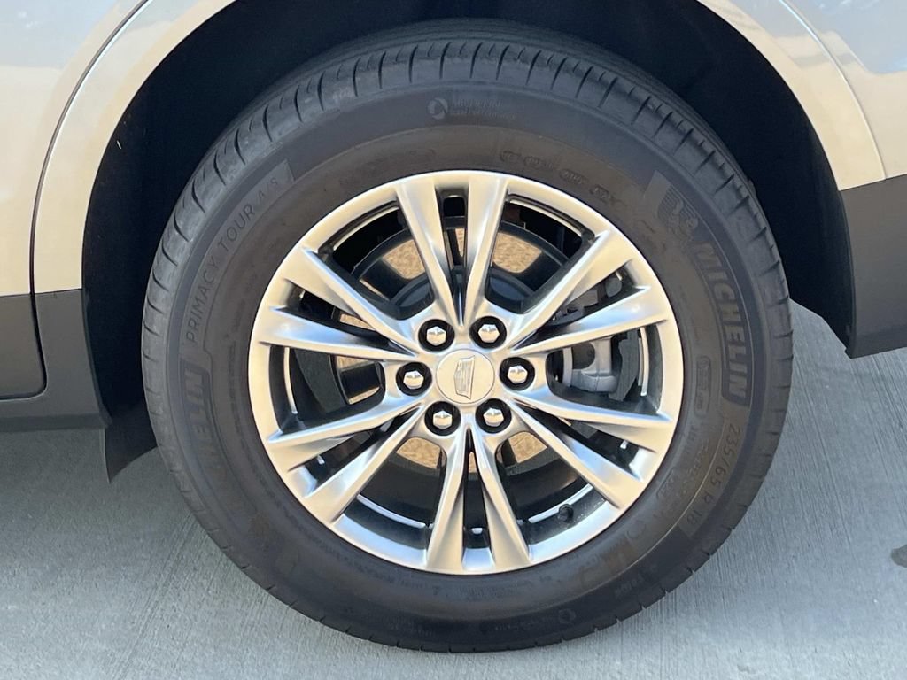 Used 2023 Cadillac XT5 Premium Luxury w/ Technology Package FWD image 12