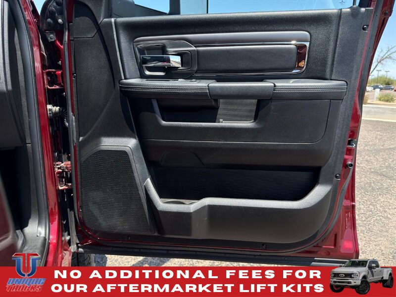Used 2018 RAM 3500 Big Horn w/ Sport Appearance Group AWD/4WD image 32