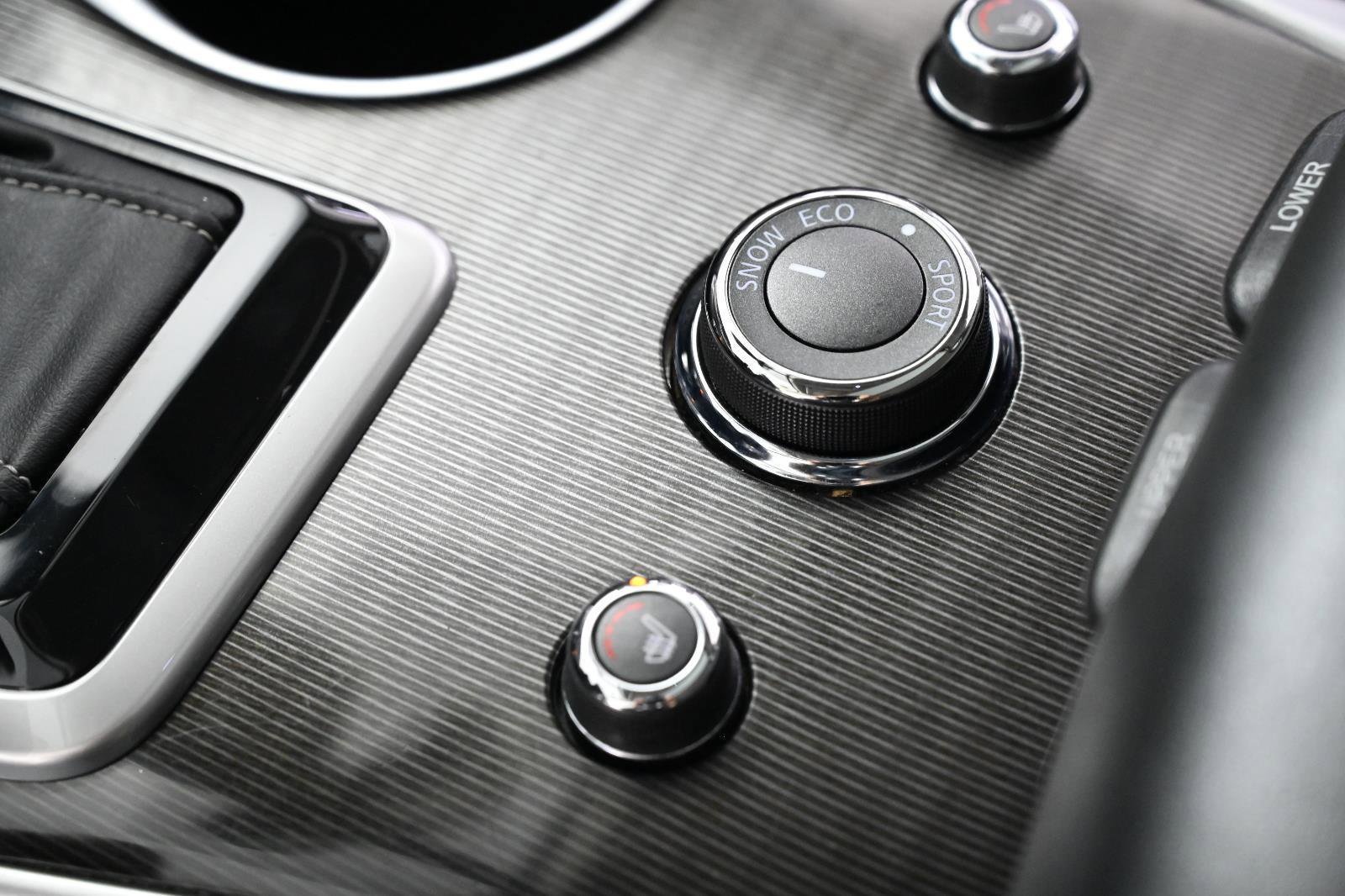 Used 2020 INFINITI QX60 Luxe w/ Essential Package image 24